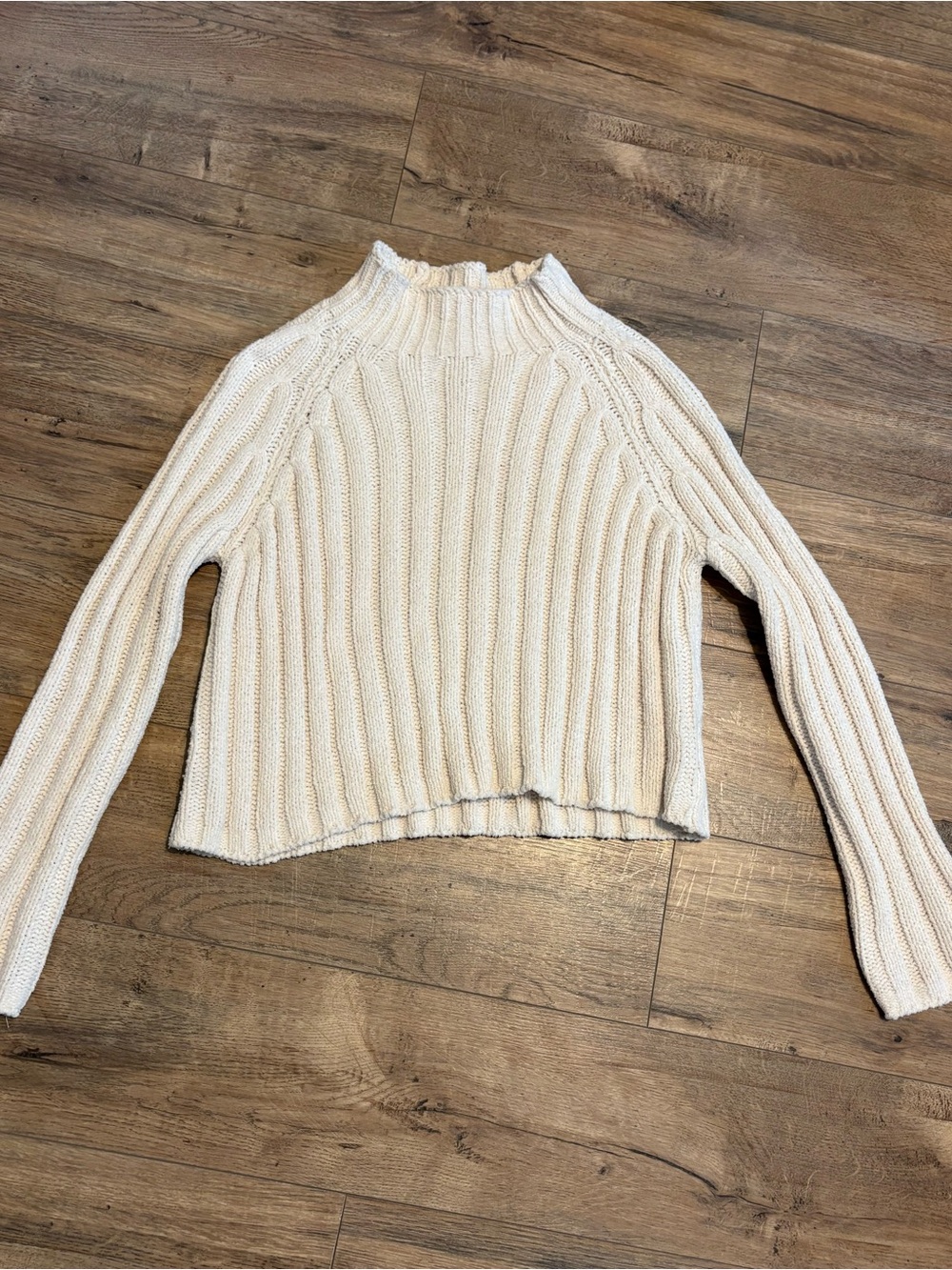 American Eagle Outfitters Cream Ribbed Mockneck Sweater